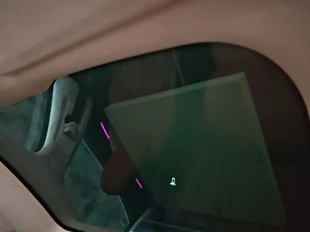 XIAOPENG P7