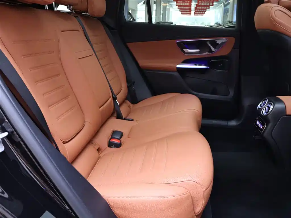 Mercedes-Benz GLC 2025 Facelift GLC 260 L 4MATIC Luxury фото 22