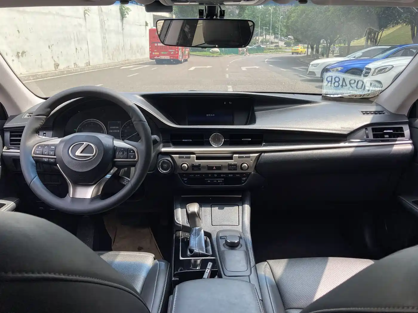 Lexus ES 2015 200 Elite Edition фото 5