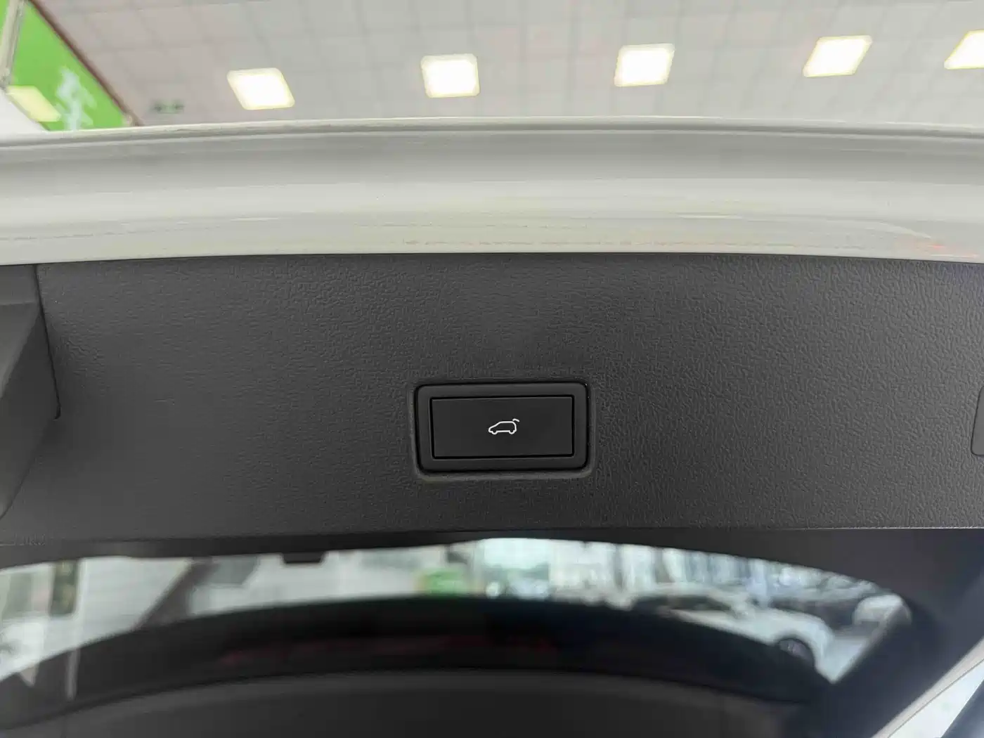 Volkswagen T-ROC 2021 Facelift 280TSI DSG 2WD Comfort Smart Connect Edition фото 19