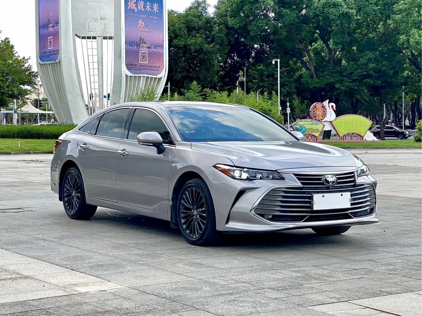 Toyota Avalon 2019 2.0L XLE Premium Edition (China VI) фото 3