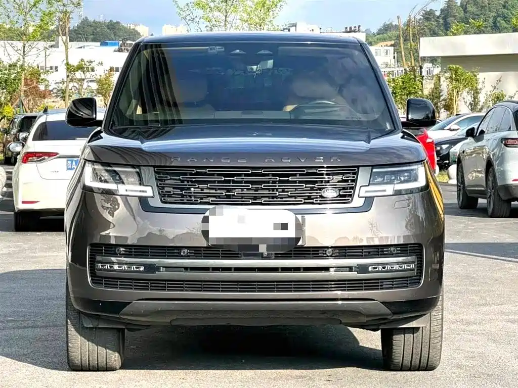 Land Rover Range Rover 2022 3.0 L6 400PS Heritage Extended Classic Edition фото 2