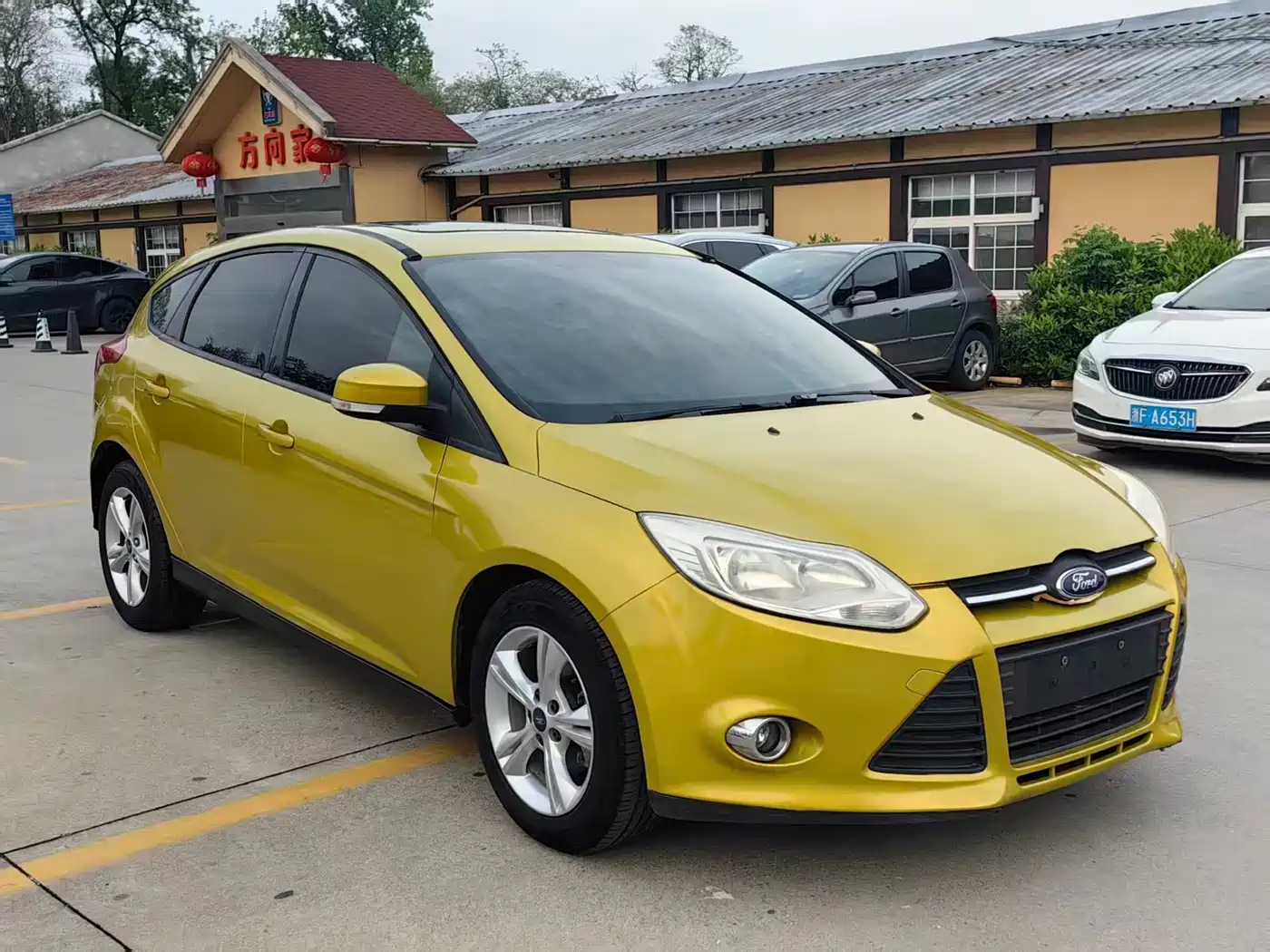 Photo 3 - Ford Focus