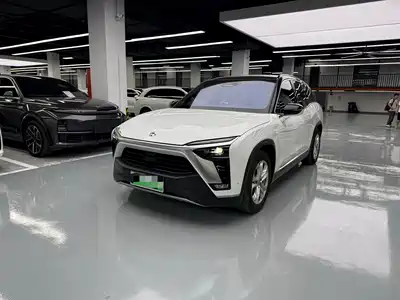 NIO ES8