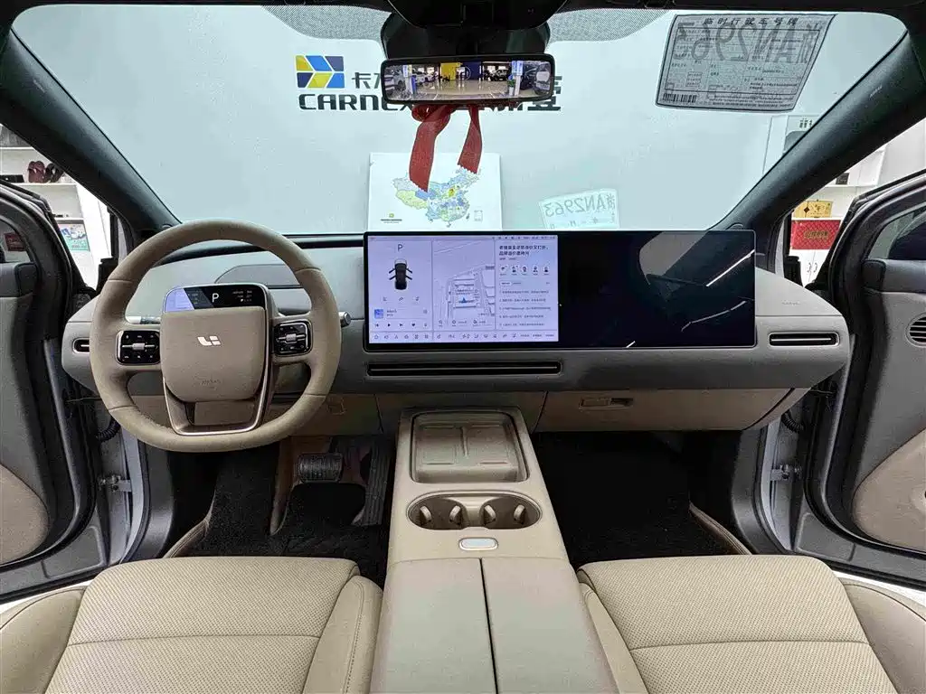 Li Auto i6 2026 2025 2WD Base Model