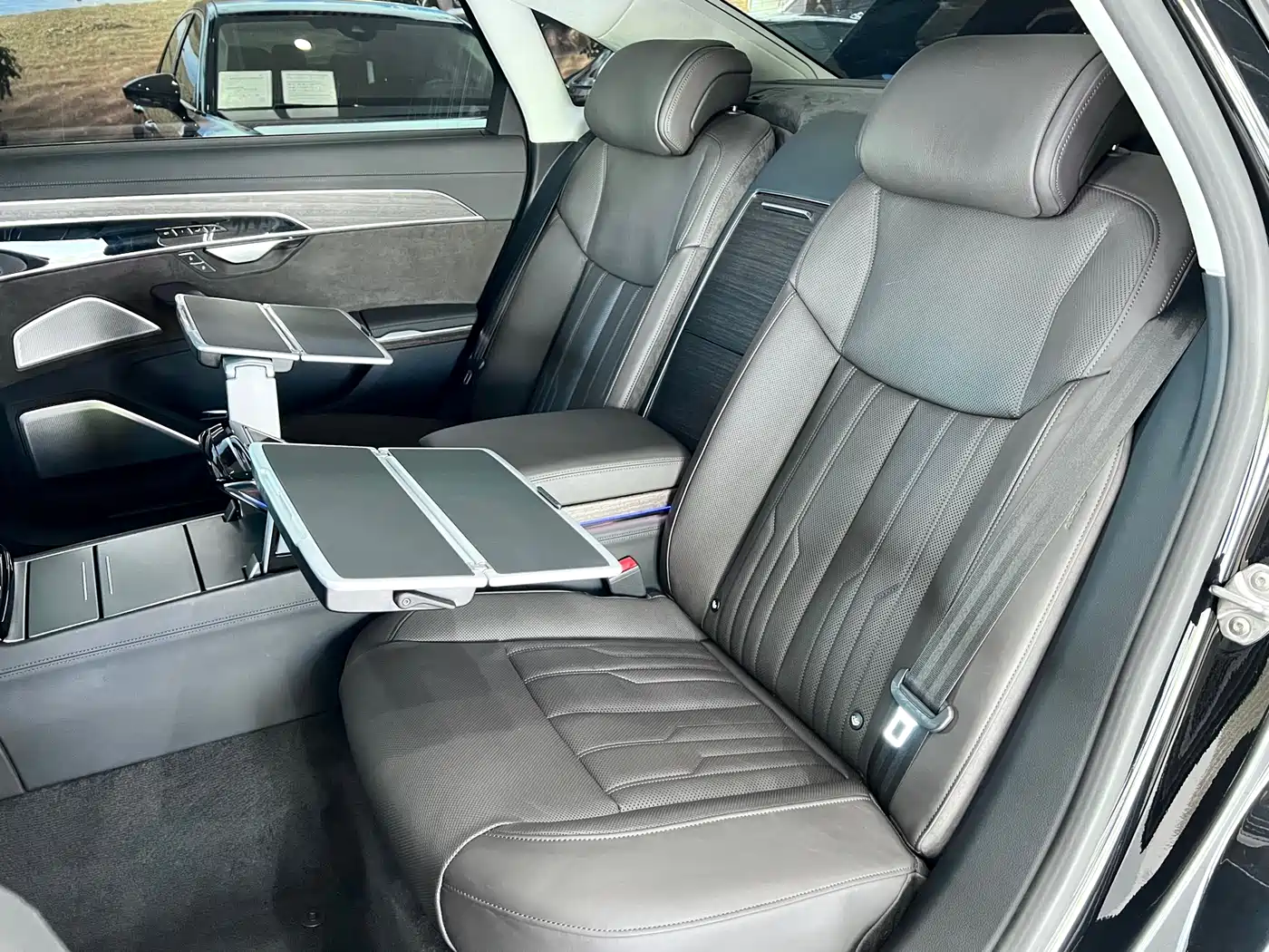 Audi A8 2021 A8L 60 TFSI quattro Premium фото 10