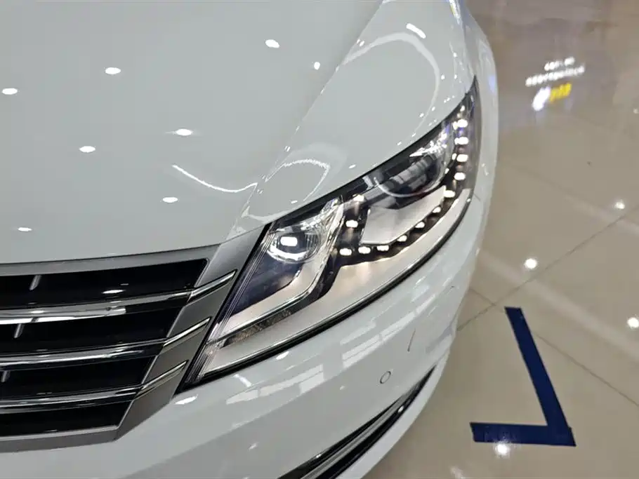 Volkswagen FAW-Volkswagen CC 2018 1.8TSI Luxury фото 5