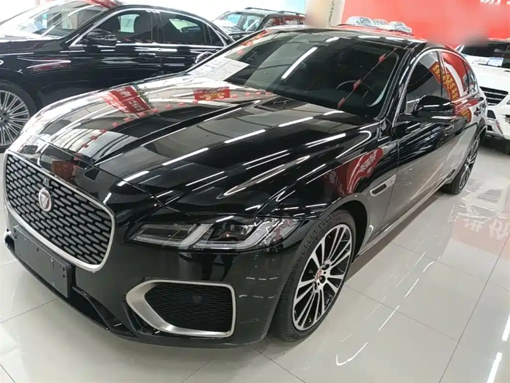 Jaguar XFL 2024 2.0T P250 2WD Premium Luxury