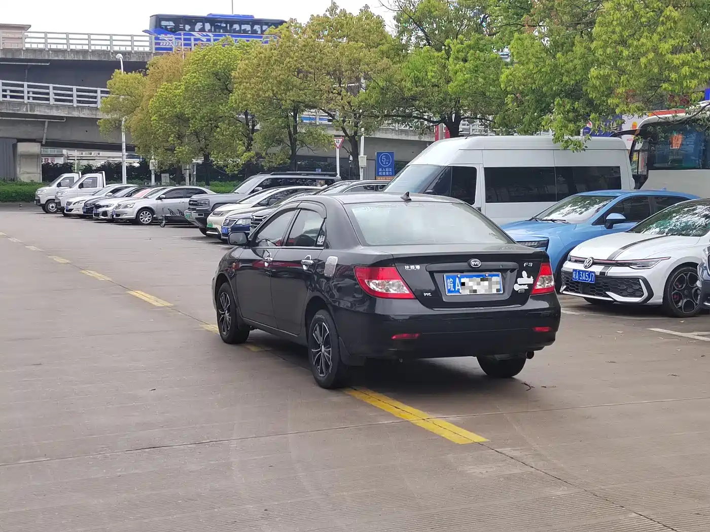 BYD F3 2012 Energy-saving Edition 1.5L Manual Comfort фото 8