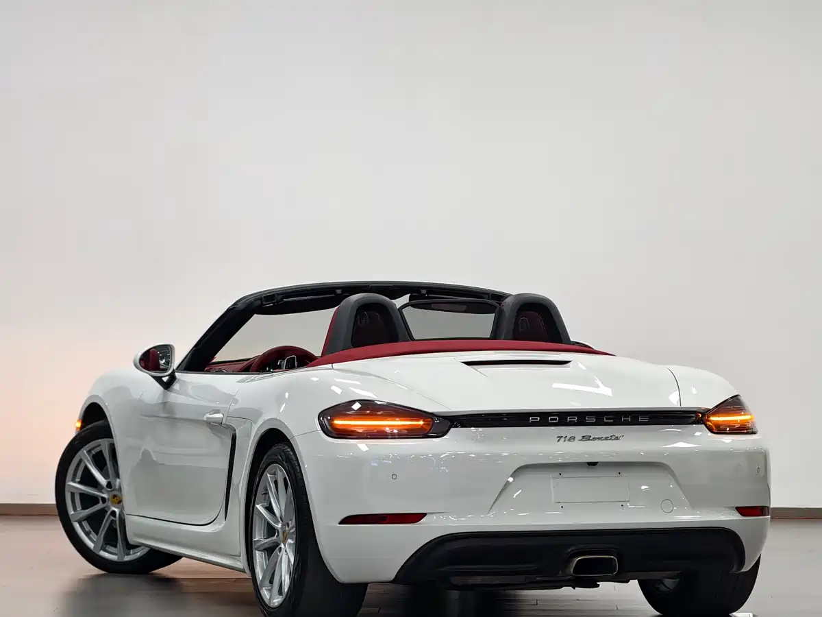 Porsche 718 2016 Boxster 2.0T фото 4