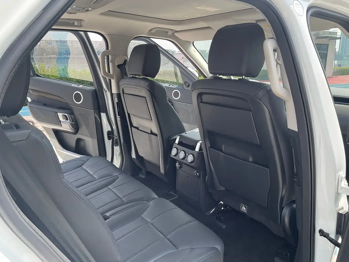 Land Rover Discovery 2020 3.0 SC V6 SE фото 14