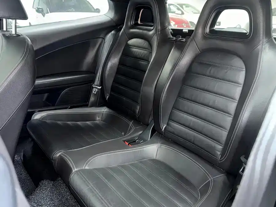 Volkswagen Scirocco 2011 2.0TSI R-Line фото 13