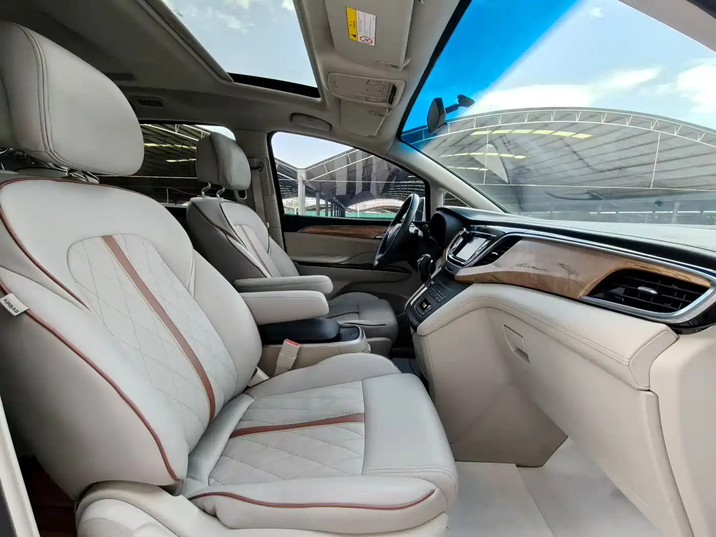 Buick GL8 2018 ES 28T Comfort Type China VI фото 7