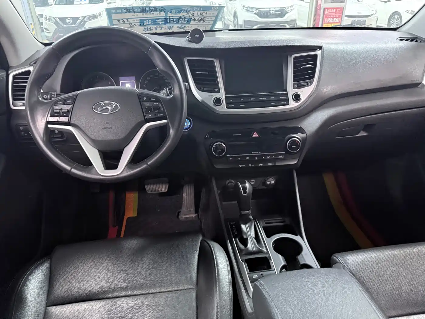 Hyundai Tucson 2018 1.6T DCT 2WD 15th Anniversary Special Edition фото 13