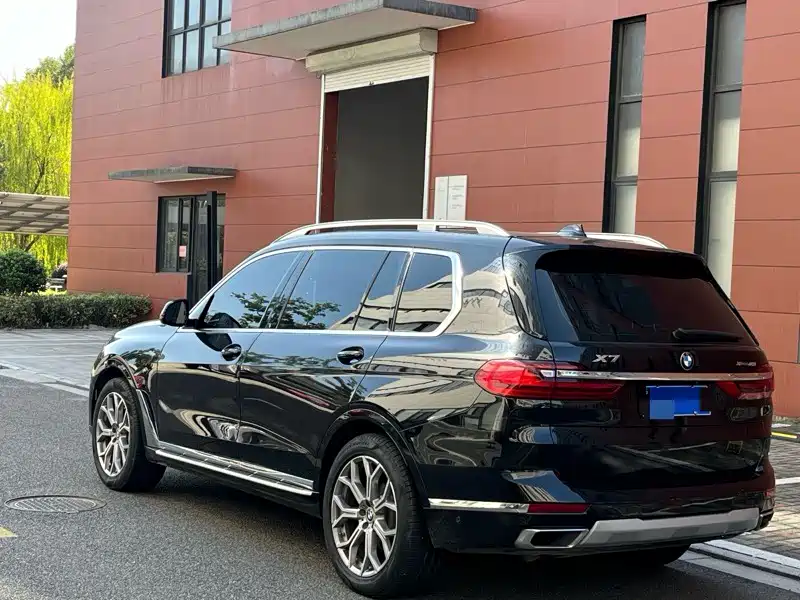 BMW X7 2020 xDrive40i Leading Luxury Package фото 14