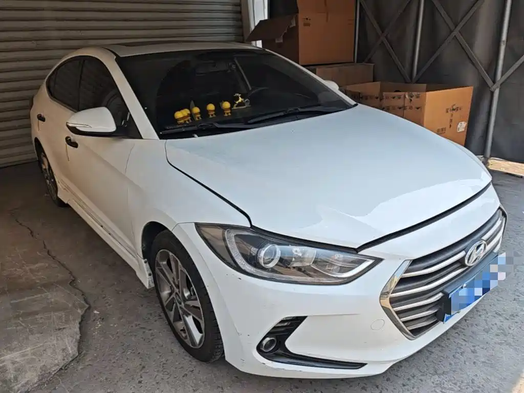 Hyundai Elantra 2016 Model 1.6L Automatic Smart Elite фото 7