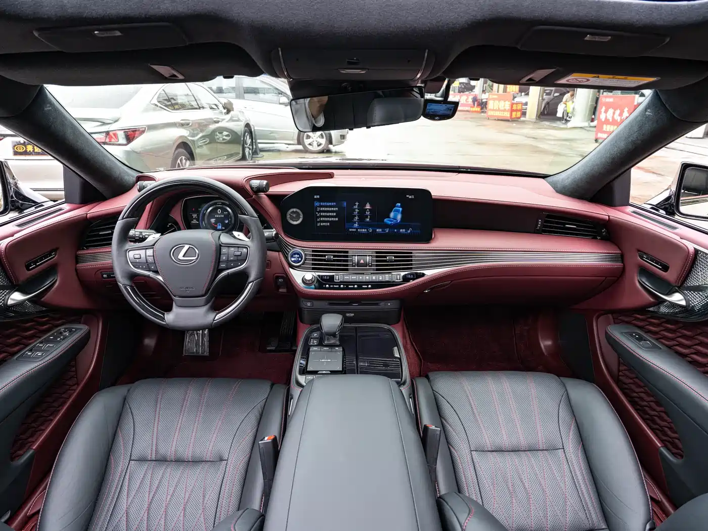 Lexus LS 2021 500h Executive Edition фото 13