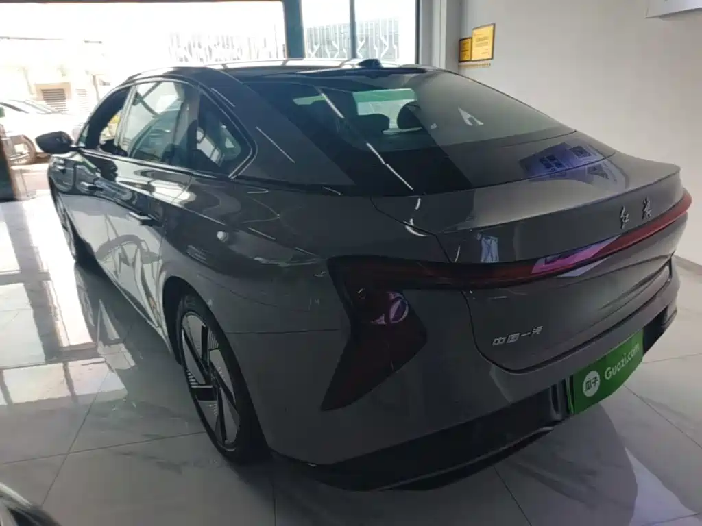 Hongqi EH7 2025 2025 640 AWD Smart Selection Edition