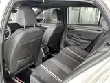 Фото 5 - Volkswagen Golf