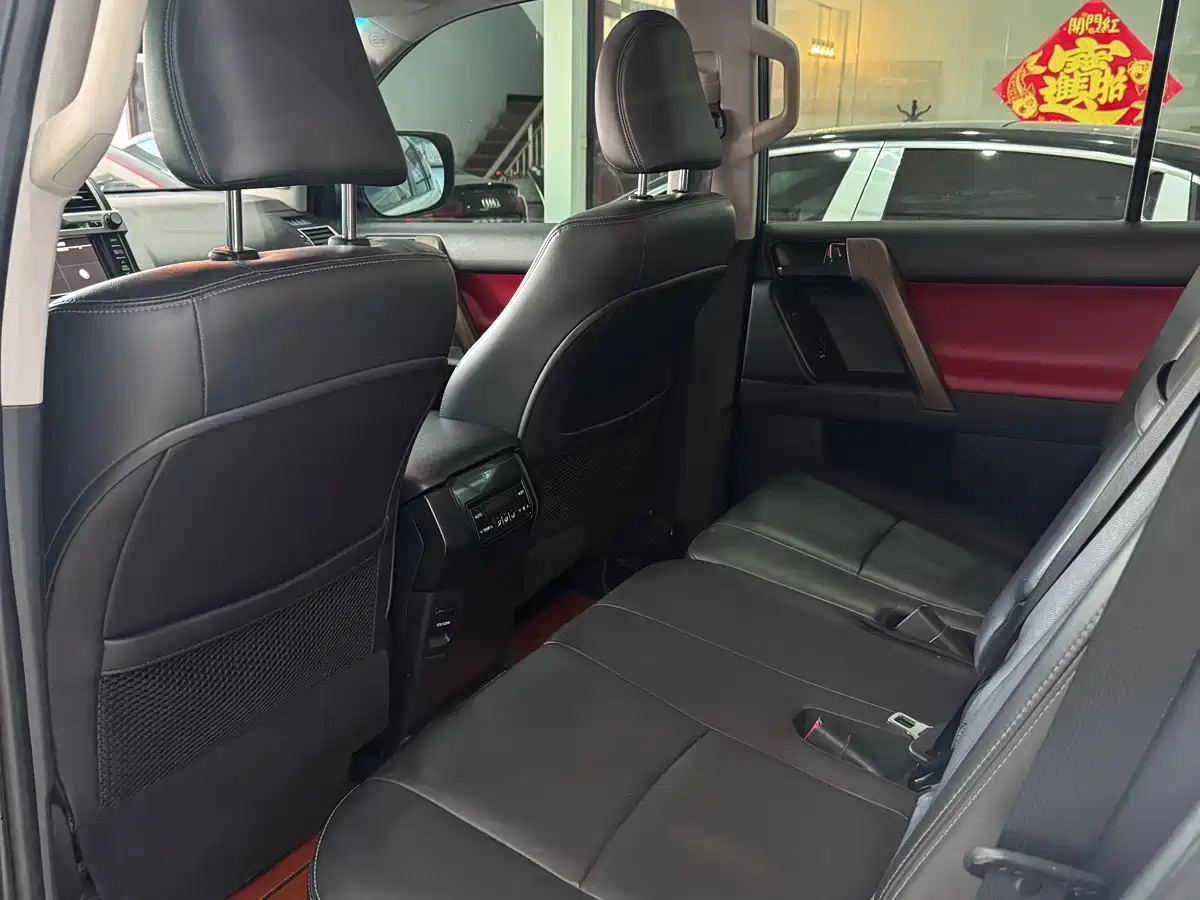 Toyota Prado 2016 2.7L Auto Luxury Edition фото 9