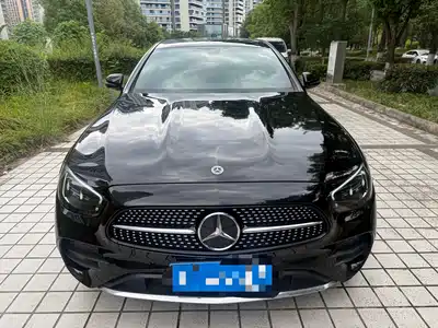 Mercedes-Benz E