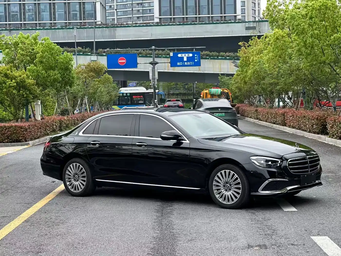  E CLASS