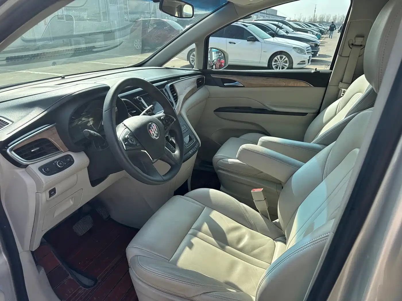 Buick GL8 2017 ES 28T Comfort Type China V фото 4