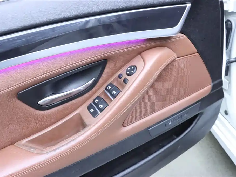 BMW 5 Series 2014 520Li Elegance фото 12