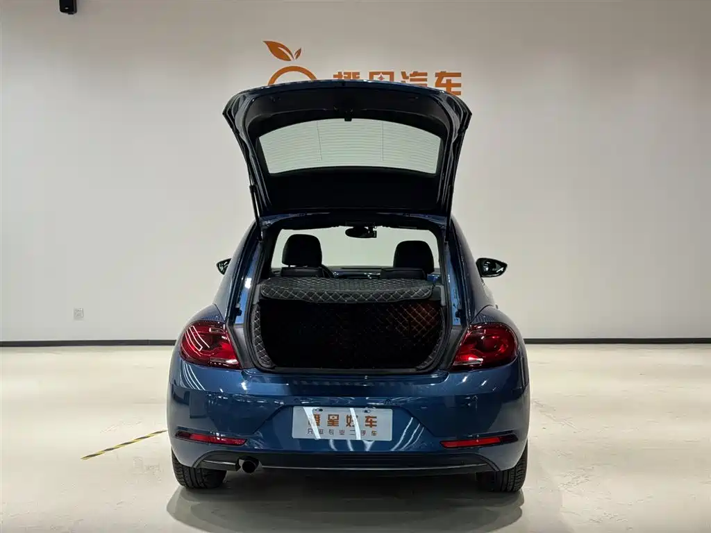 Volkswagen Beetle 2018 180TSI Easy Joy Edition фото 5