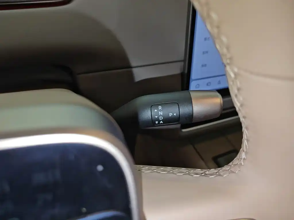 Li Auto Li i8 2025 2025 Standard Edition