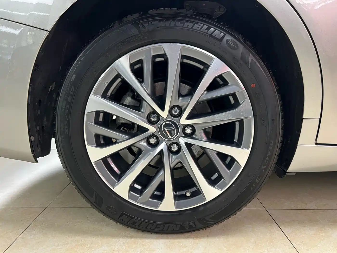 Lexus ES 2022 260 Excellence Edition фото 27