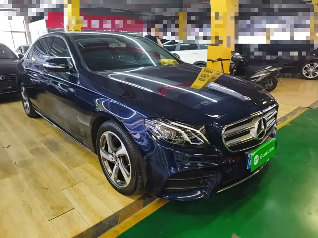 Photo 4 - Mercedes-Benz E-Class
