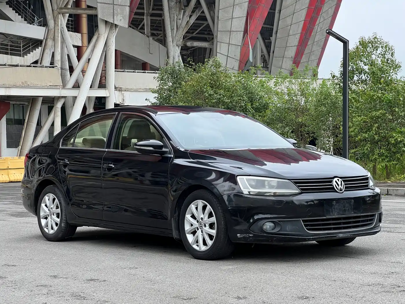 Volkswagen Sagitar 2012 Model 1.6L Manual Comfort фото 2