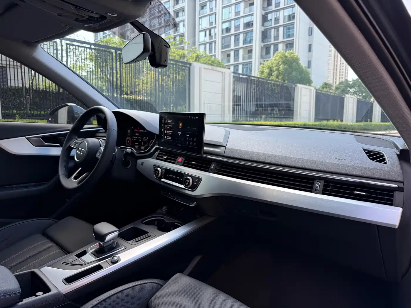 Audi A4L 2020 40 TFSI Luxury Dynamic фото 18
