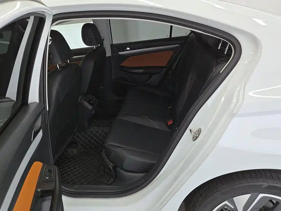 Volkswagen Bora 2026 2026 200TSI DSG PRO Edition
