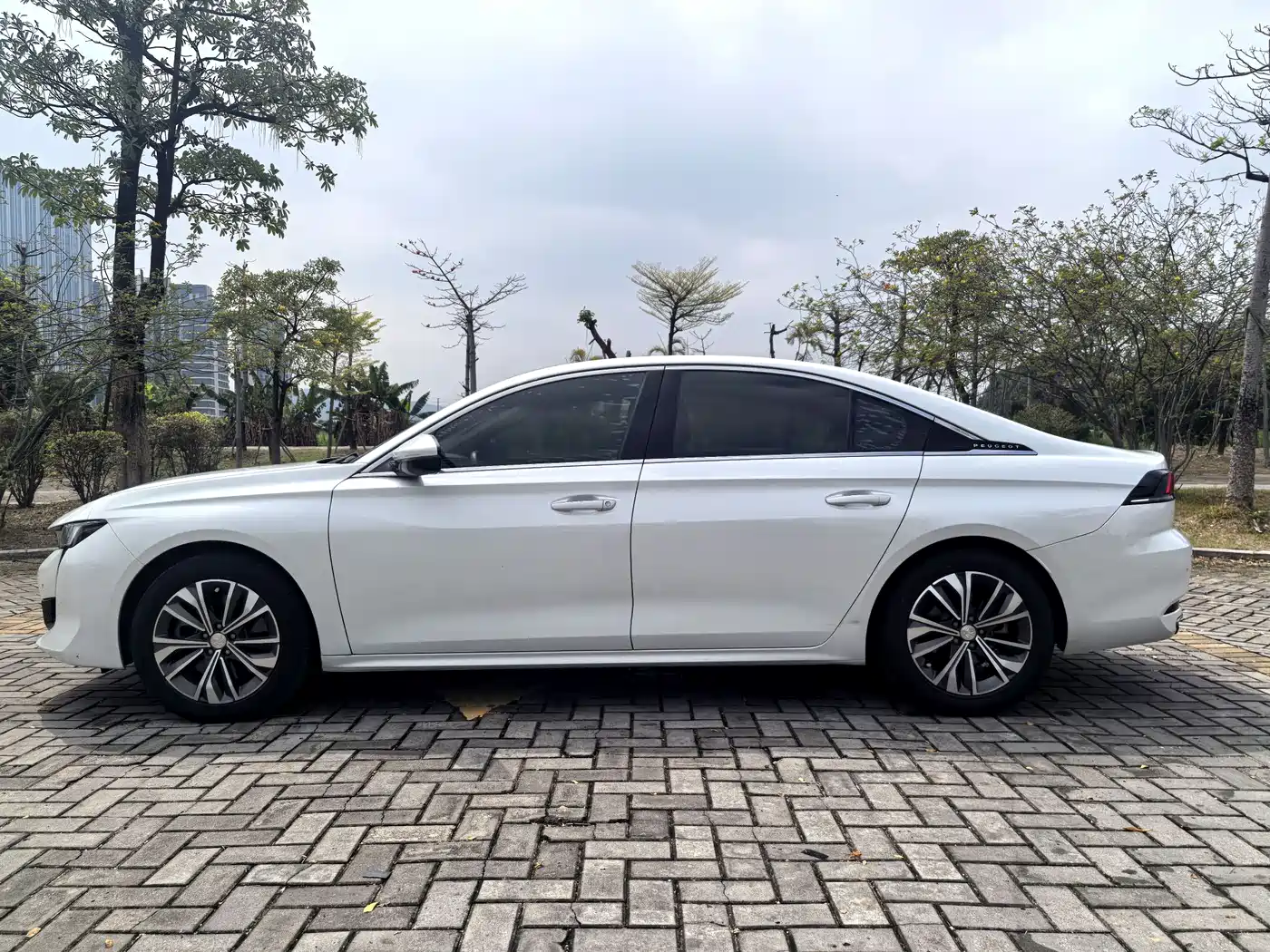 Peugeot 508 2019 508L 400THP PureTech Driving Control Edition China VI фото 7