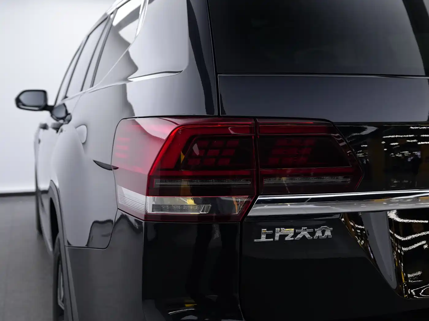 Volkswagen Teramont 2019 330TSI 2WD Luxury China VI фото 7