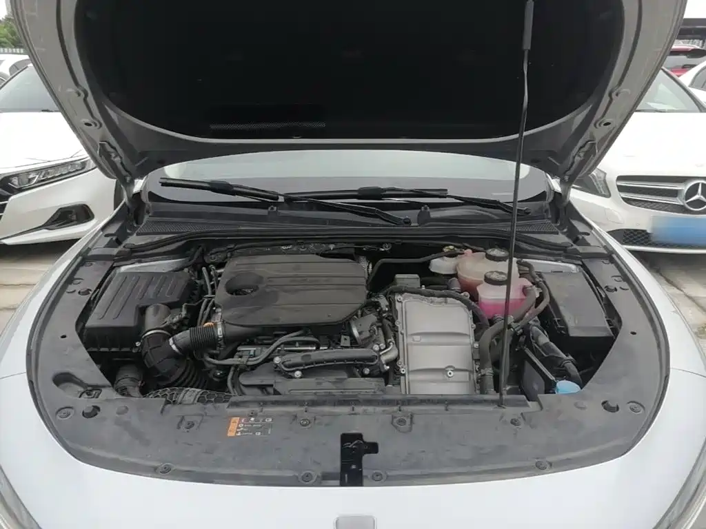 Roewe D7 2025 2023 DMH 125km Flagship Edition