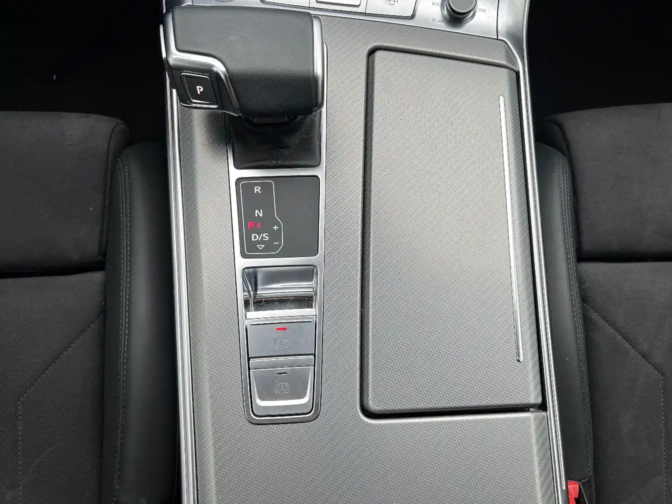 Audi A7 2024 2023 Model 45 TFSI Premium Selection Edition