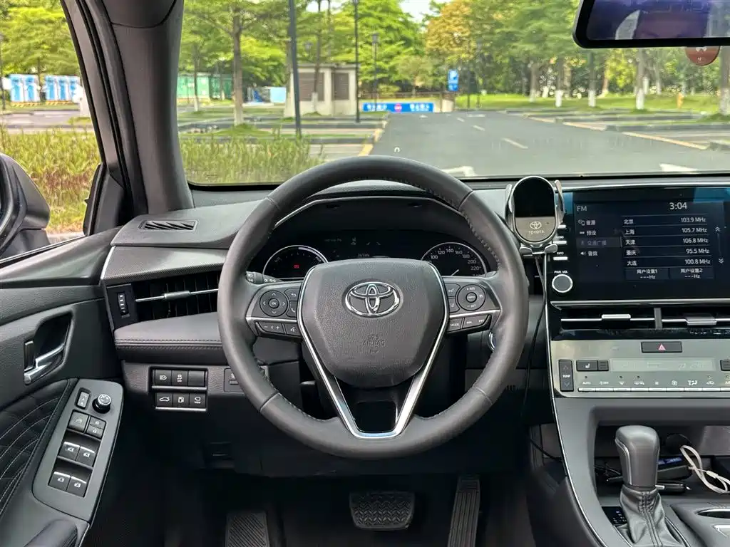 Toyota Avalon 2019 Hybrid 2.5L XLE Premium Edition China VI фото 7