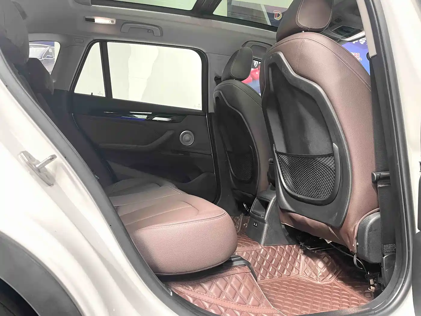 BMW X1 2022 sDrive20Li Fashion фото 12