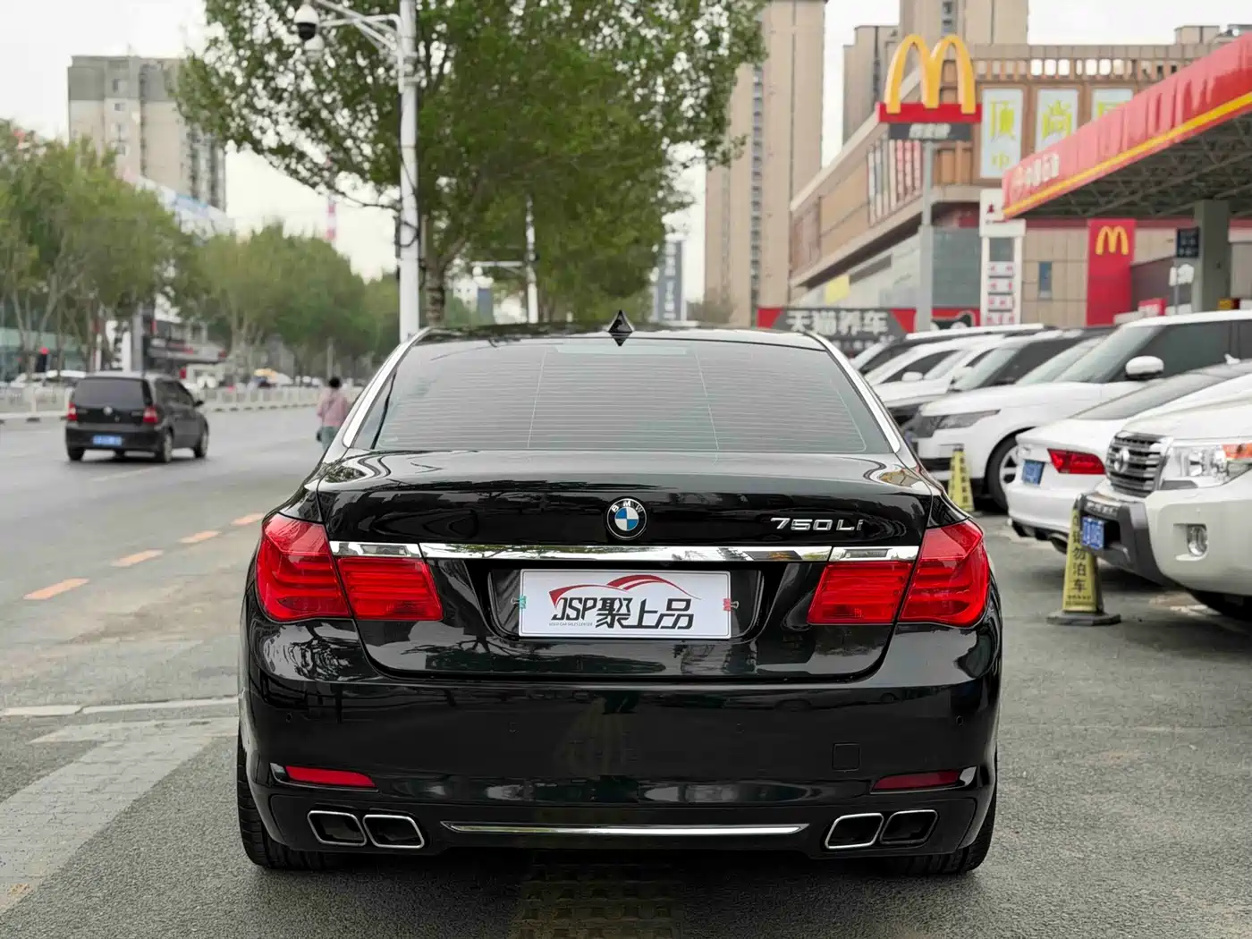 BMW 7 Series 2009 740Li Premium фото 11