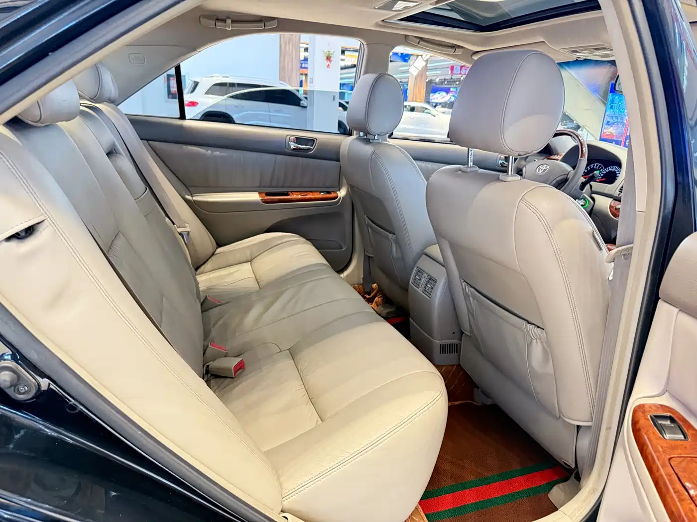 Toyota фото 8