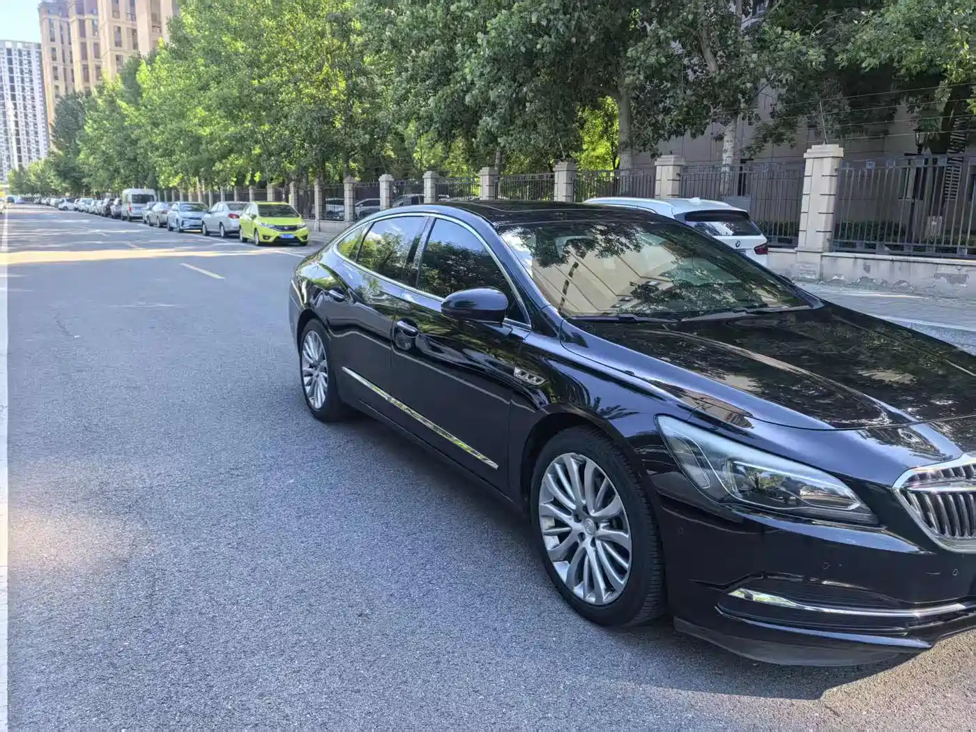 Buick LaCrosse 2018 Model 28T Luxury Edition фото 2