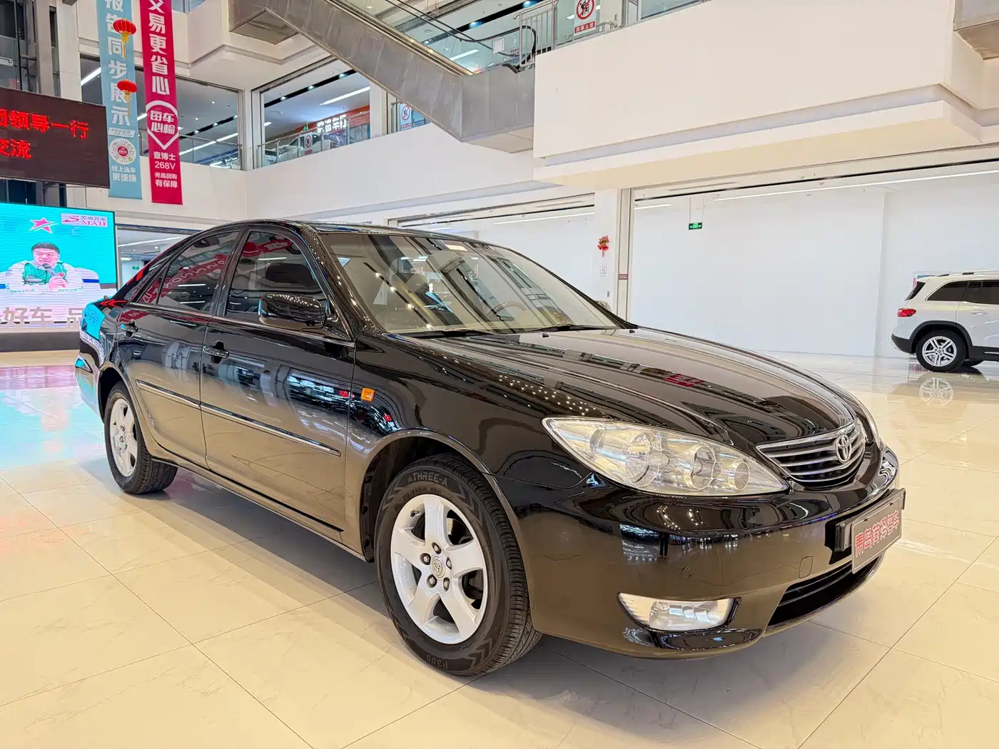 Toyota фото 2