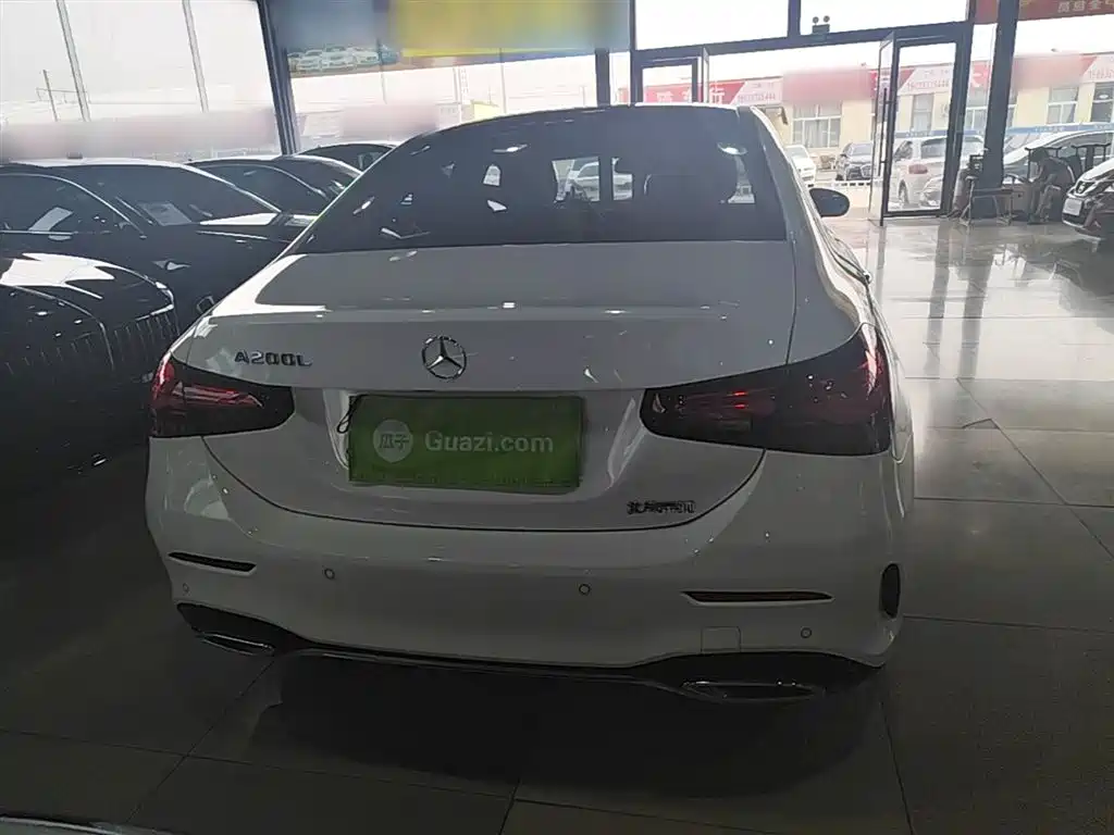 Mercedes-Benz A-Class 2023 A 200 L Fashion фото 6
