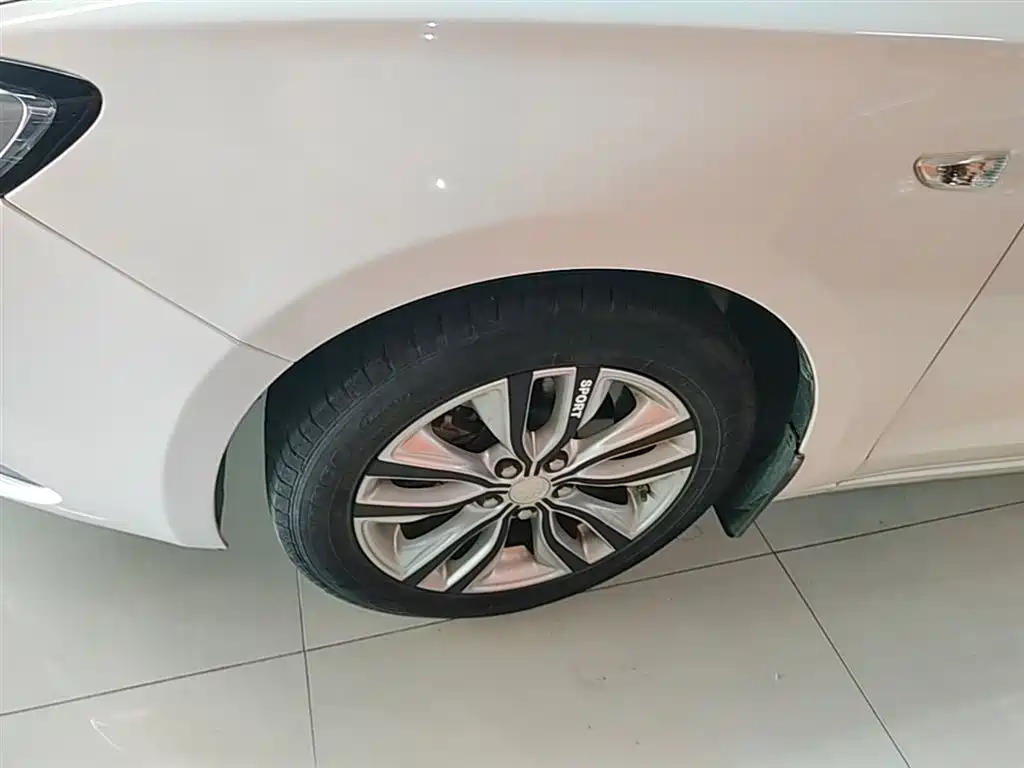 Buick Excelle 2019 15T DCT Connected Elite Type China VI фото 23