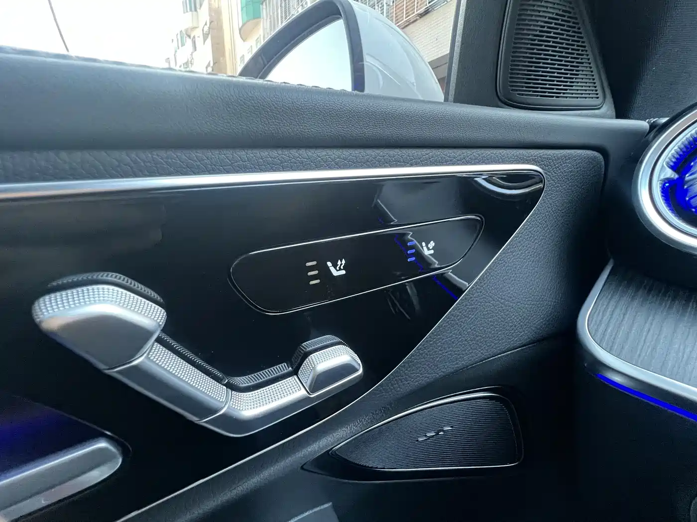 Mercedes-Benz C-Class 2025 C 200 L Sport Edition фото 15