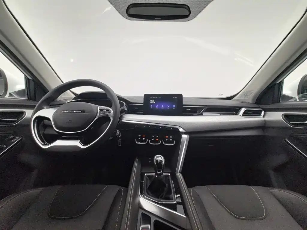BAIC Beijing X3 2019 2019 1.5T Manual Glory Edition