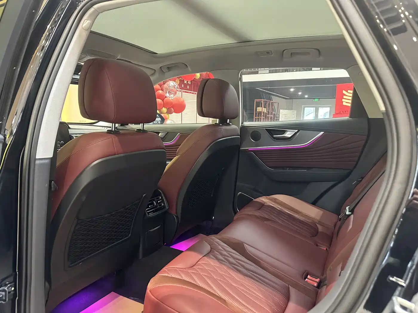 Hongqi HS5 2023 2.0T Flag Enjoy Pro Edition фото 10